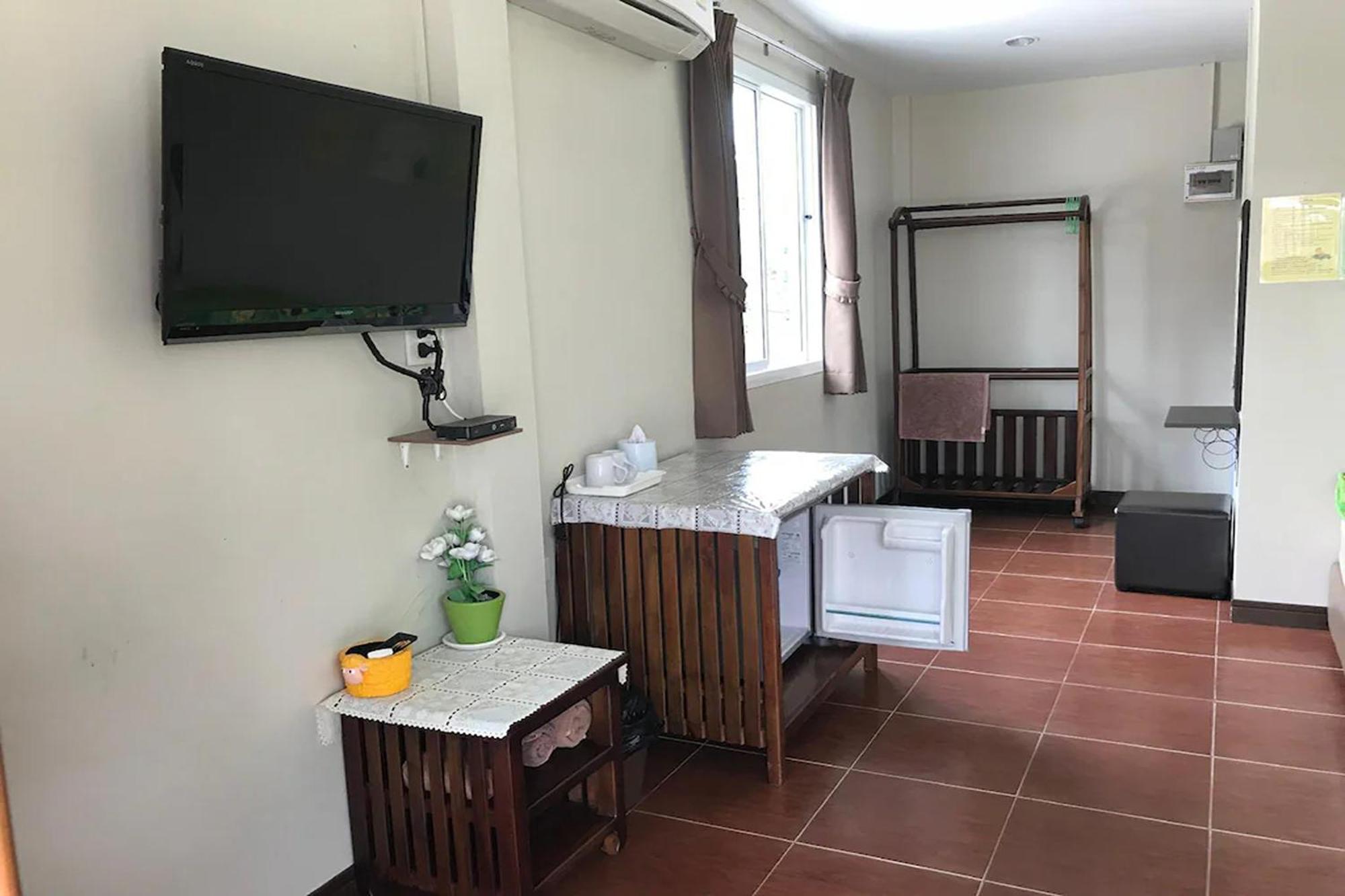 Pleai Ta Lea Resort Pantai Chao Lao Bagian luar foto