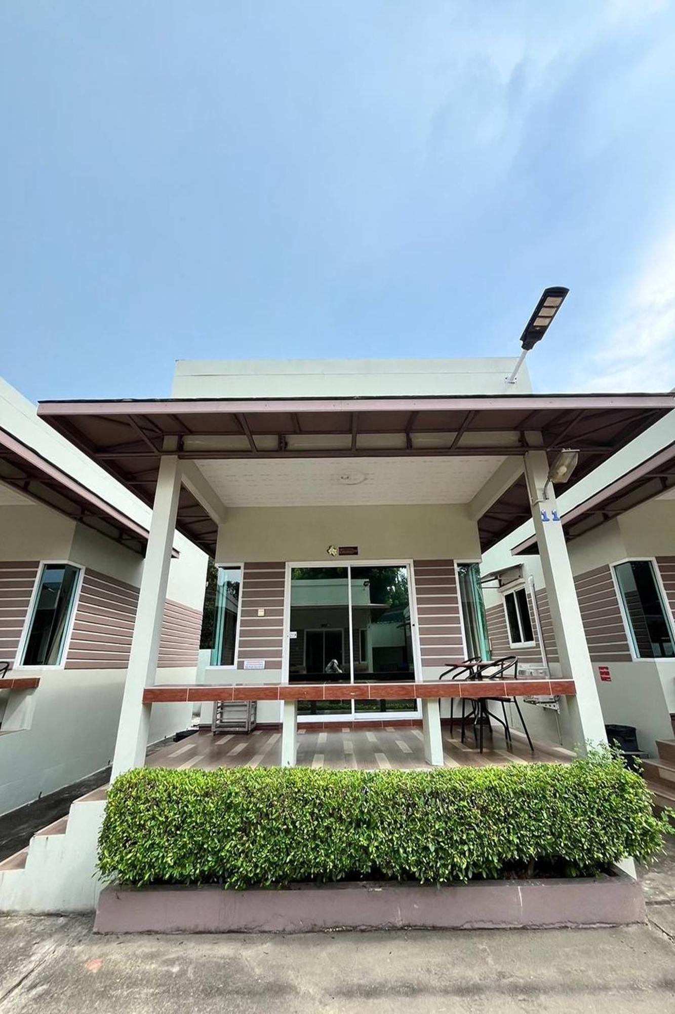 Pleai Ta Lea Resort Pantai Chao Lao Bagian luar foto